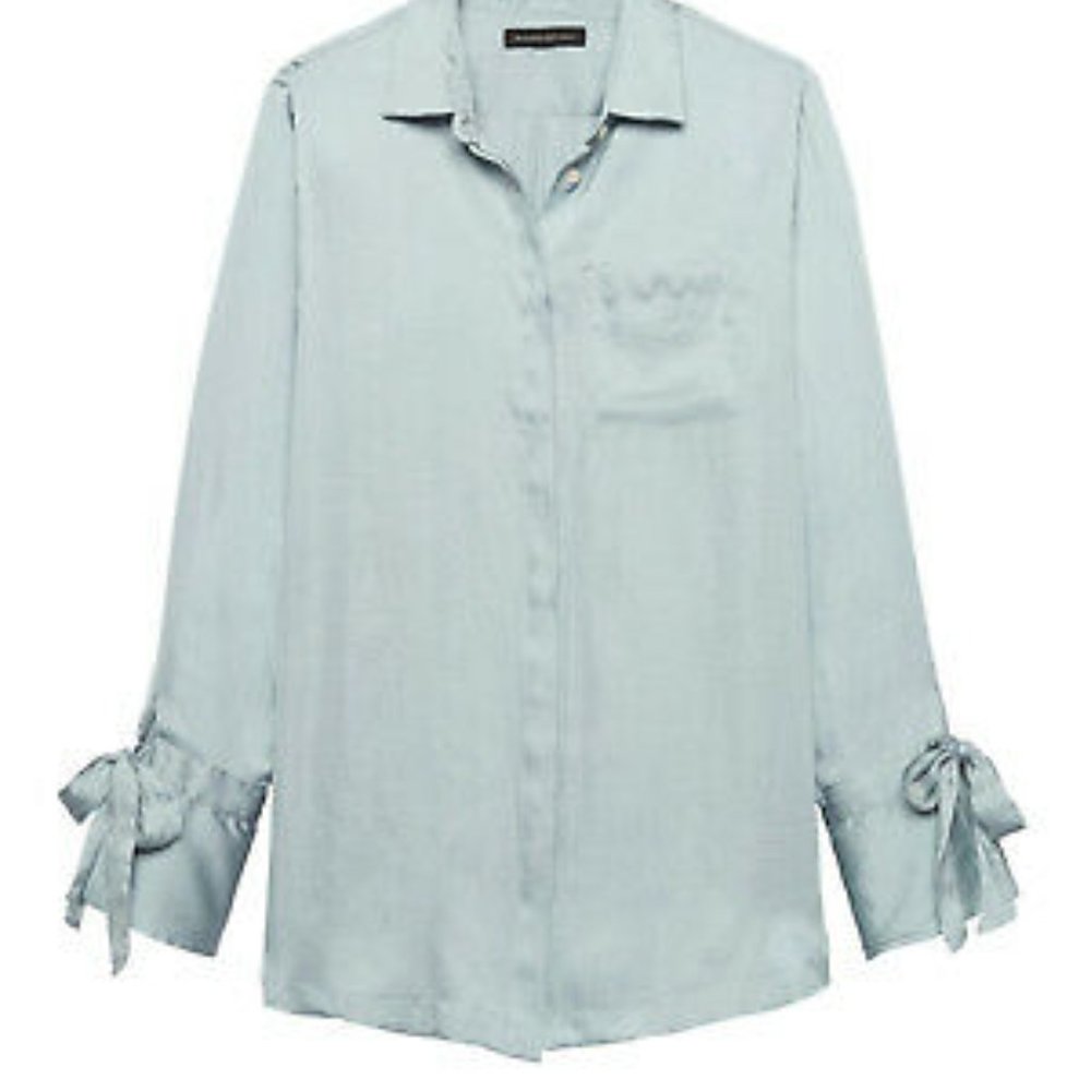 Banana Republic Parker Teal Blue Satin Blouse - Medium